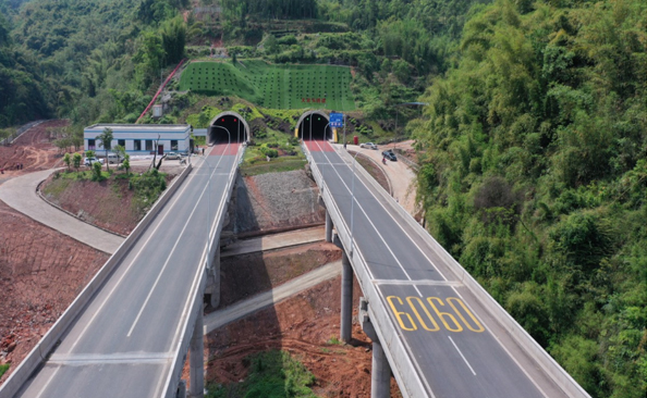 五沐路沐川大岩头隧道